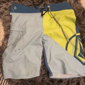 Boys board shorts
